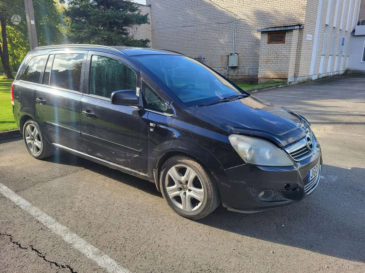 Opel Zafira 2010 — photo 5
