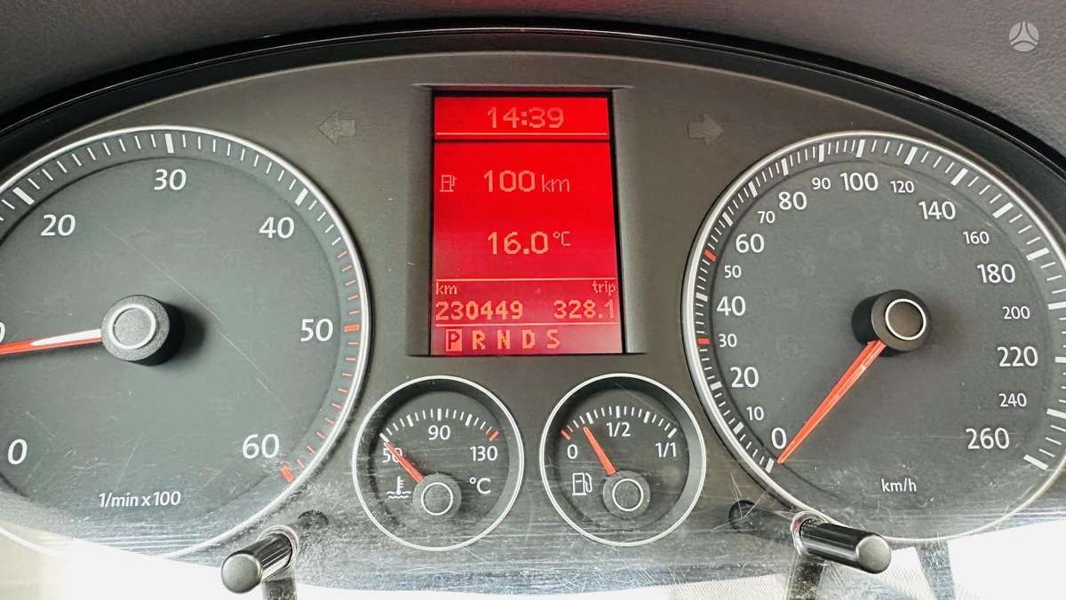 Volkswagen Touran 2008 — photo 13