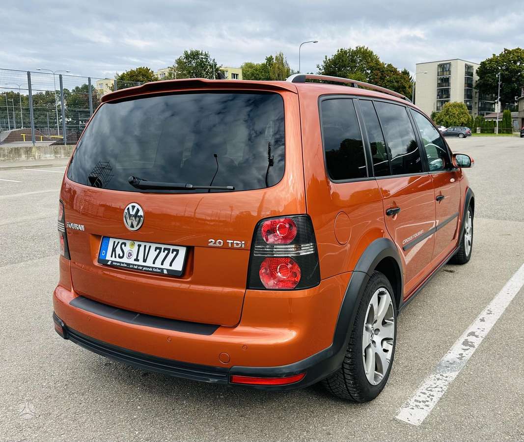 Volkswagen Touran 2008 — photo 6