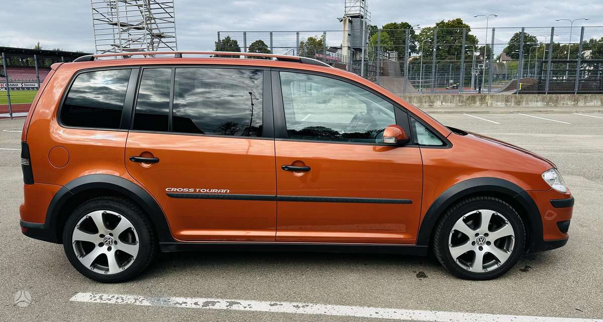 Volkswagen Touran 2008 — photo 8