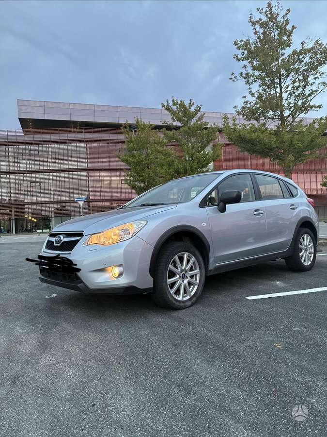 Subaru XV 2015 — interior