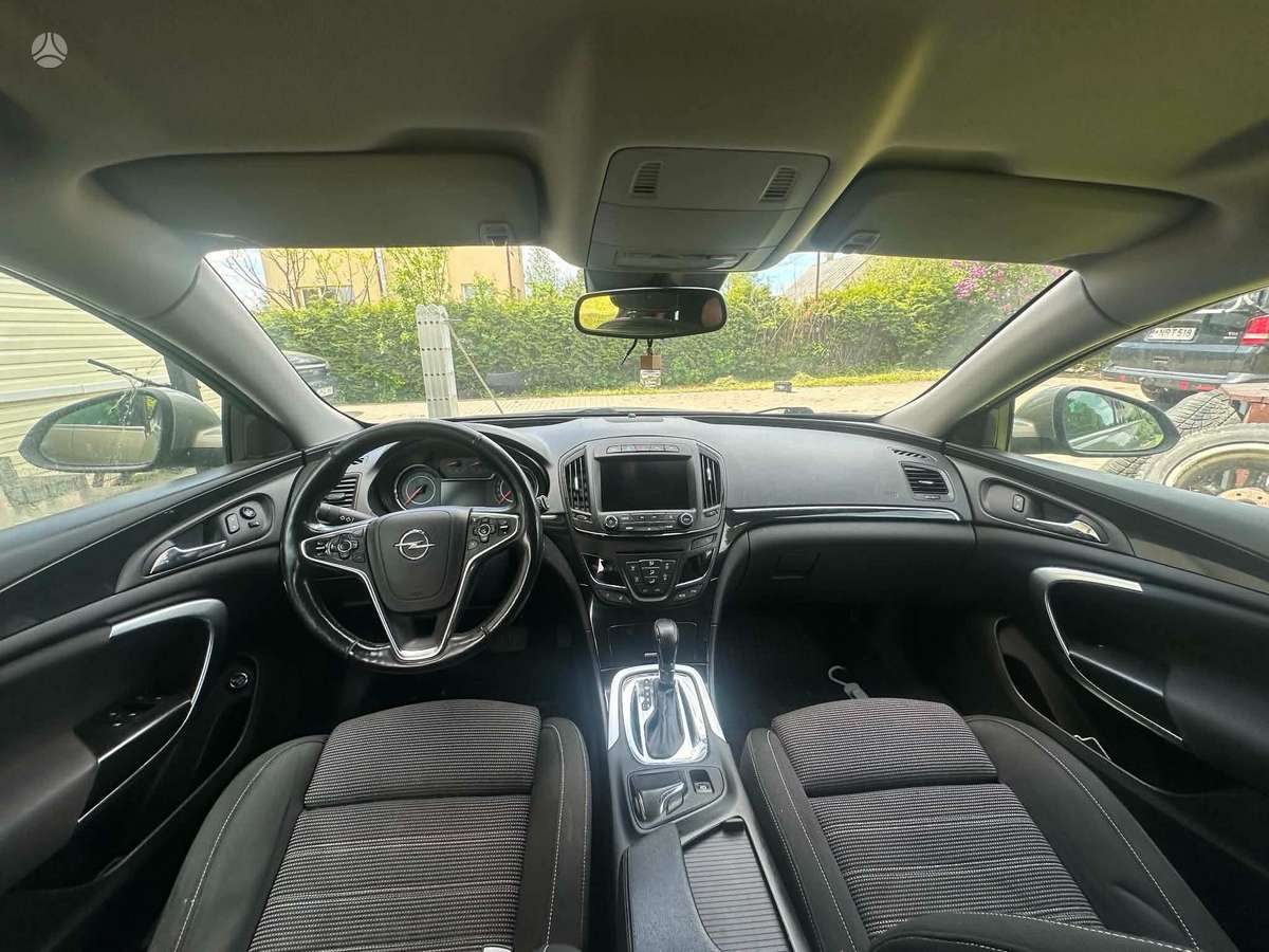 Opel Insignia 2014 — engine 1956 cm³, 194 HP (143kW)