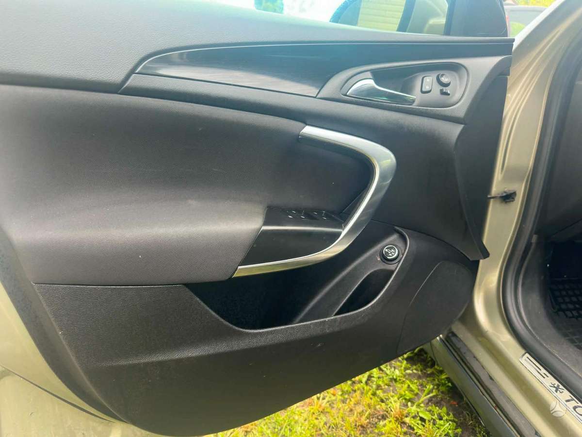 Opel Insignia 2014 — photo 7