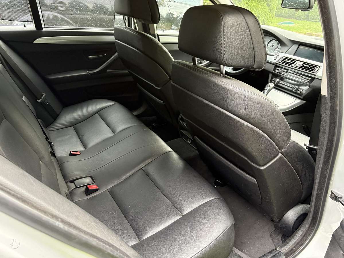 BMW 520 2013 — photo 10