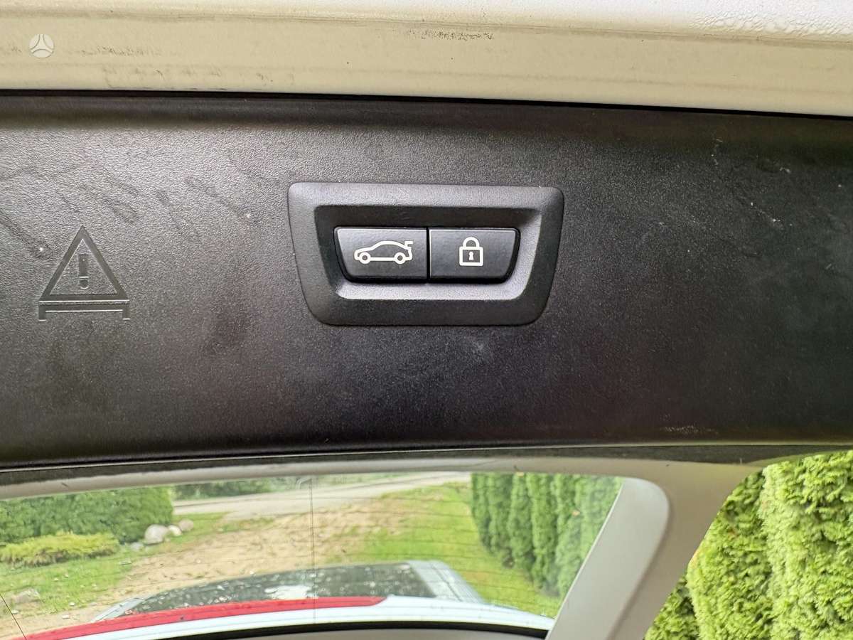 BMW 520 2013 — photo 14