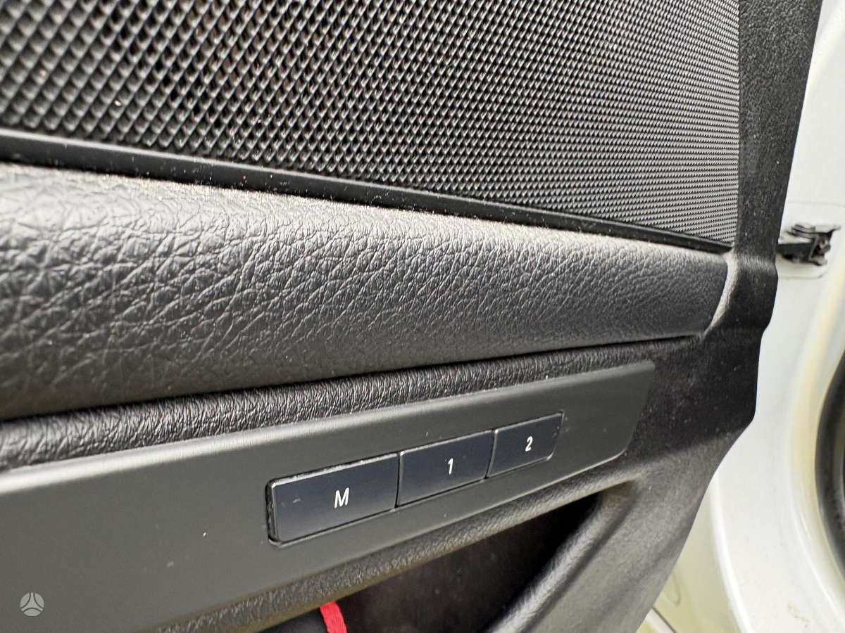 BMW 520 2013 — photo 19