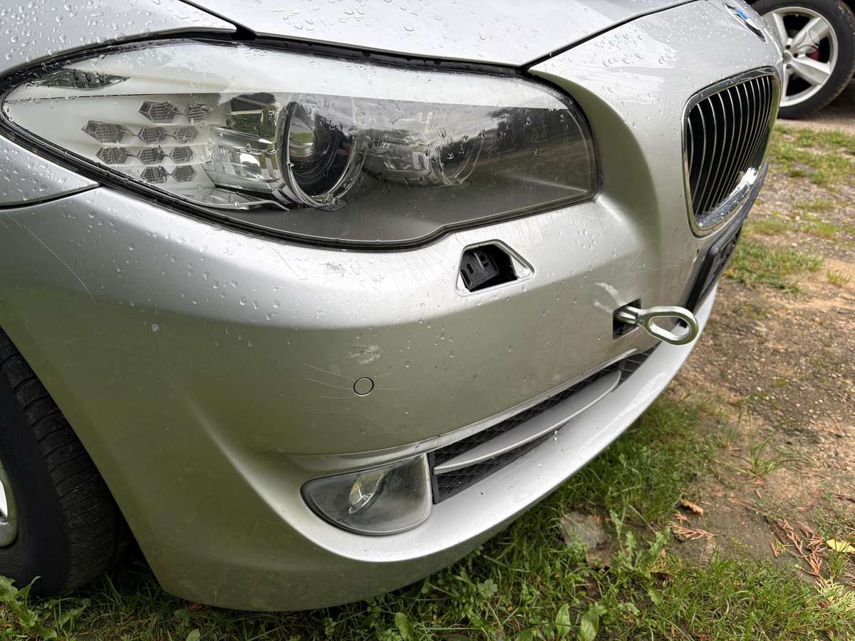BMW 520 2013 — rear view