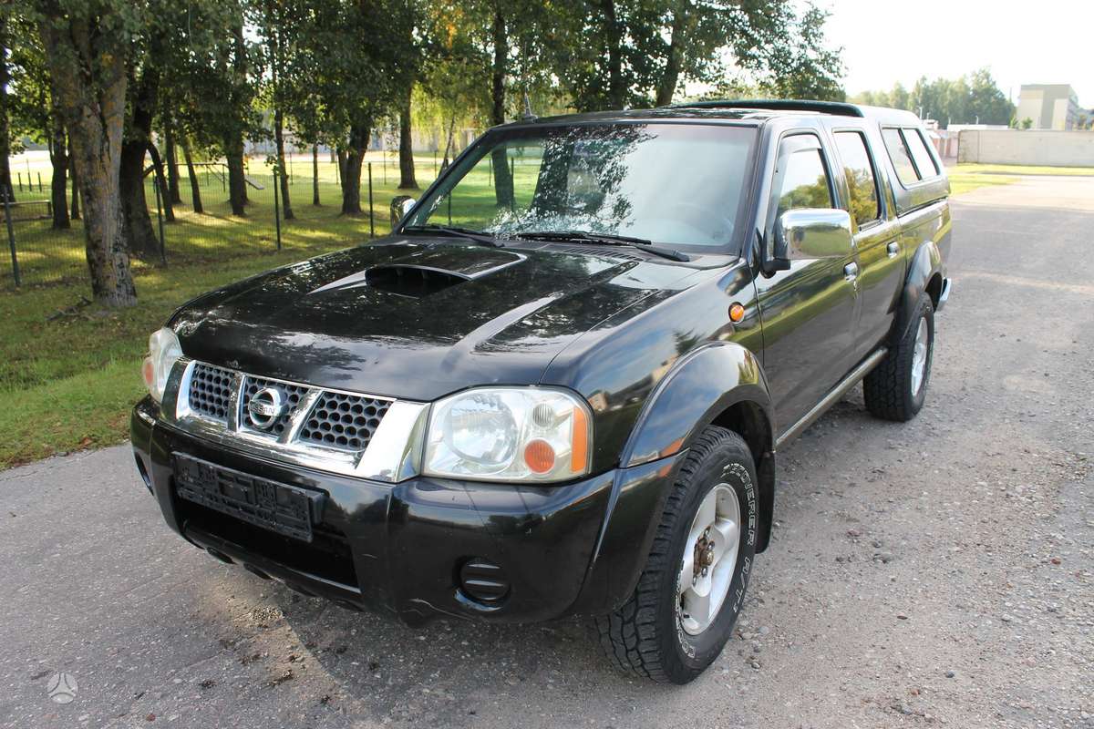 Nissan Navara, 2004