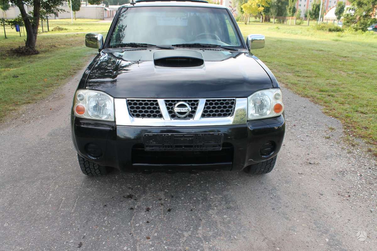Nissan Navara 2004 — photo 5