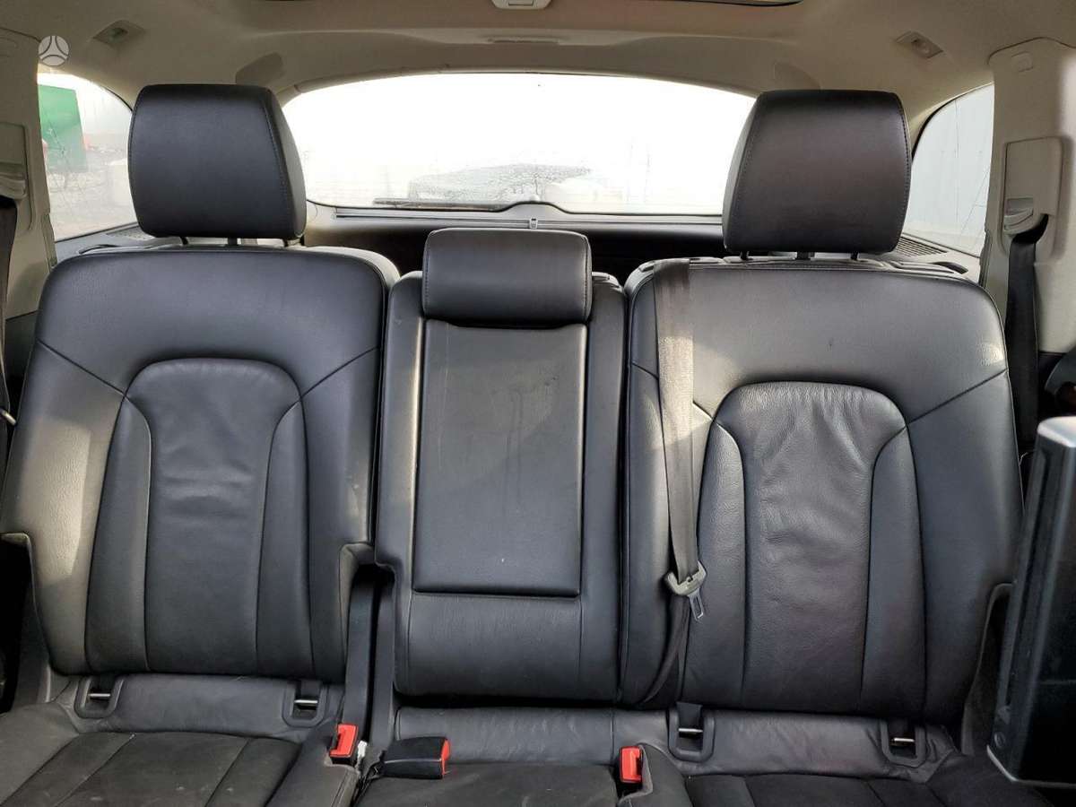 Audi Q7 2013 — photo 10