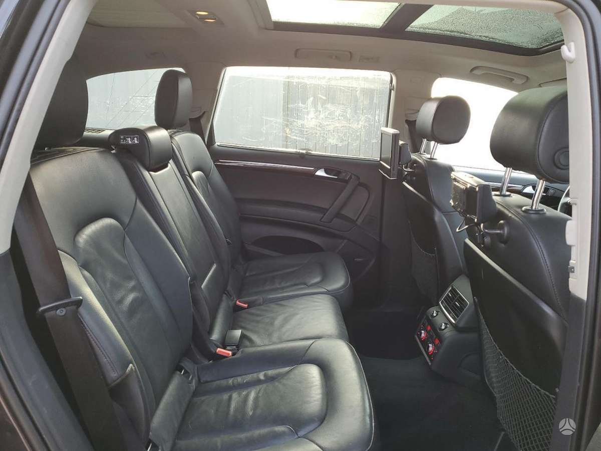 Audi Q7 2013 — photo 11