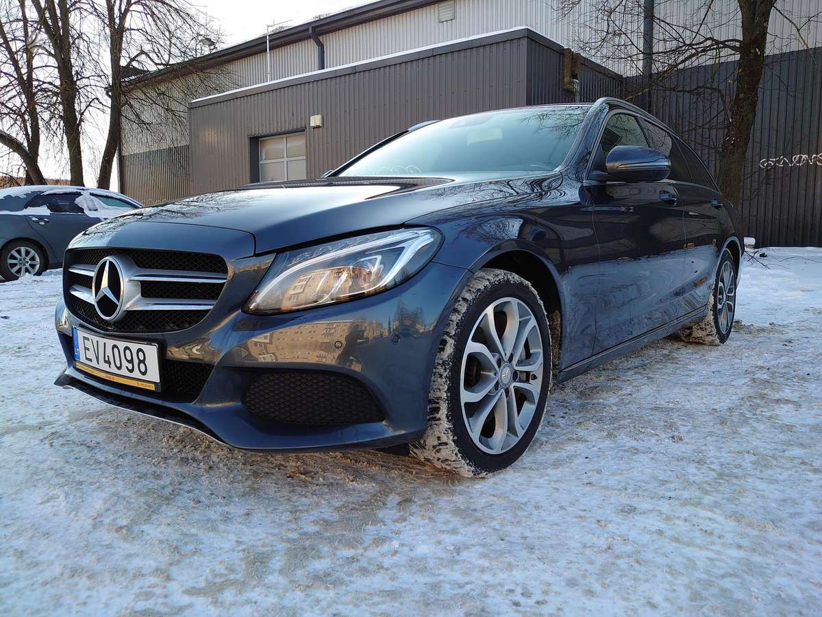 Mercedes-Benz C350, 2015