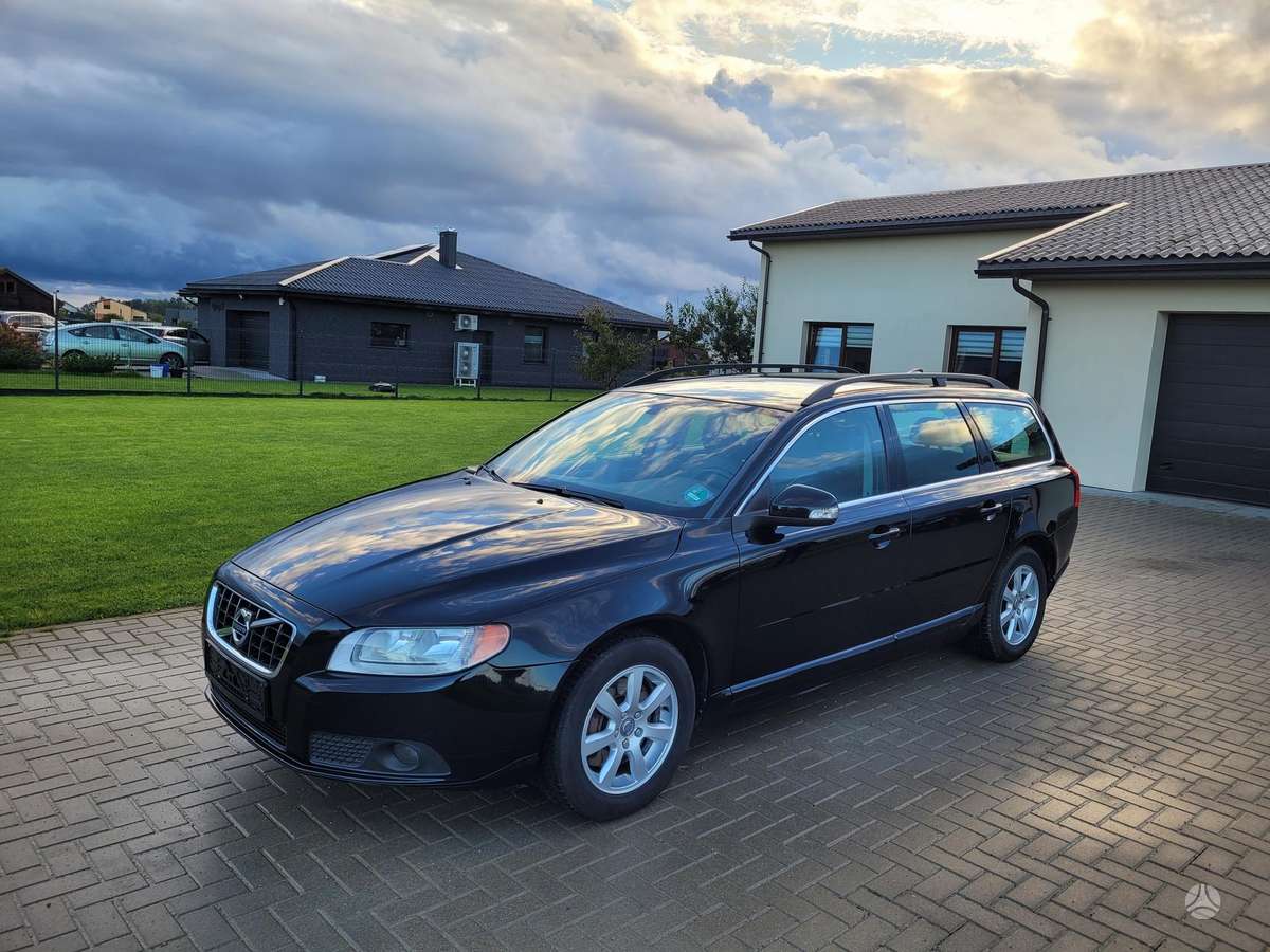 Volvo V70 2011 — photo 7