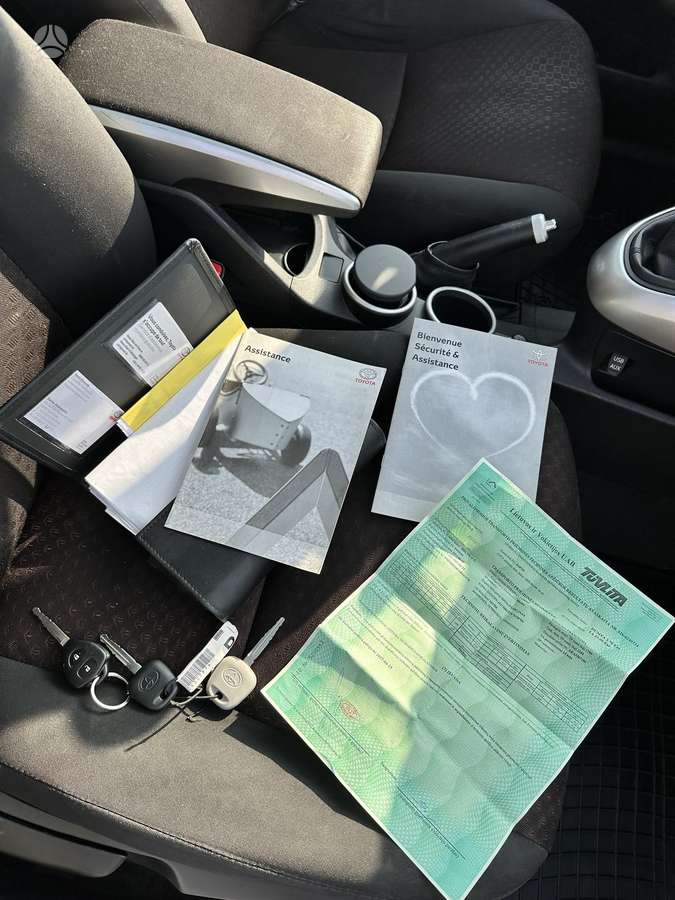 Toyota Verso 2011 — photo 22