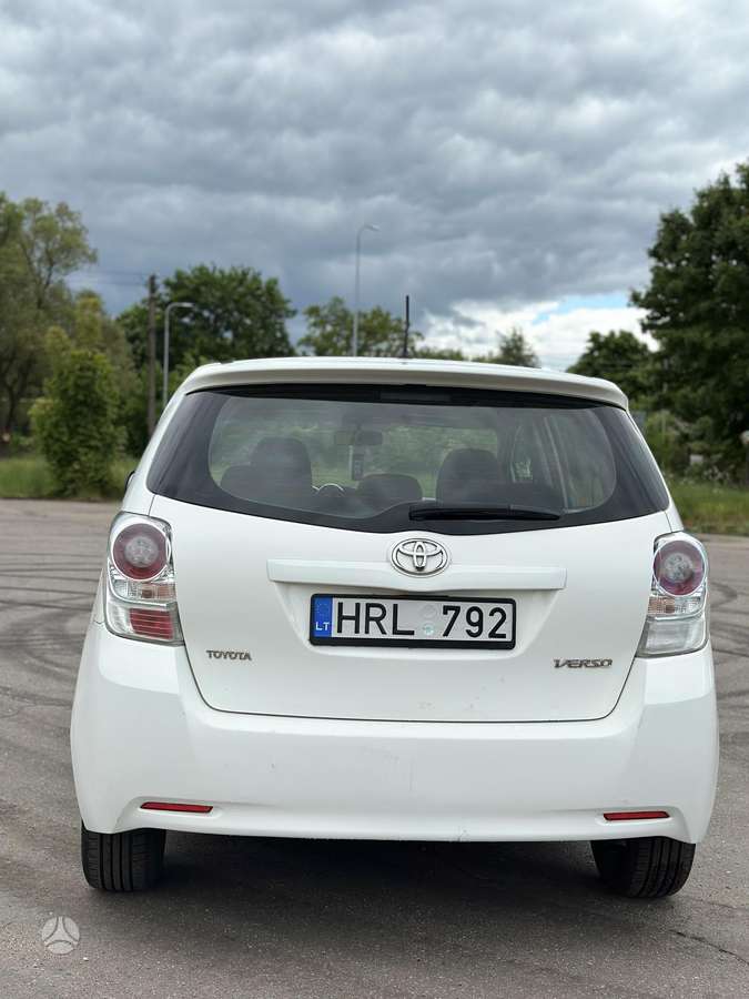 Toyota Verso 2011 — photo 5