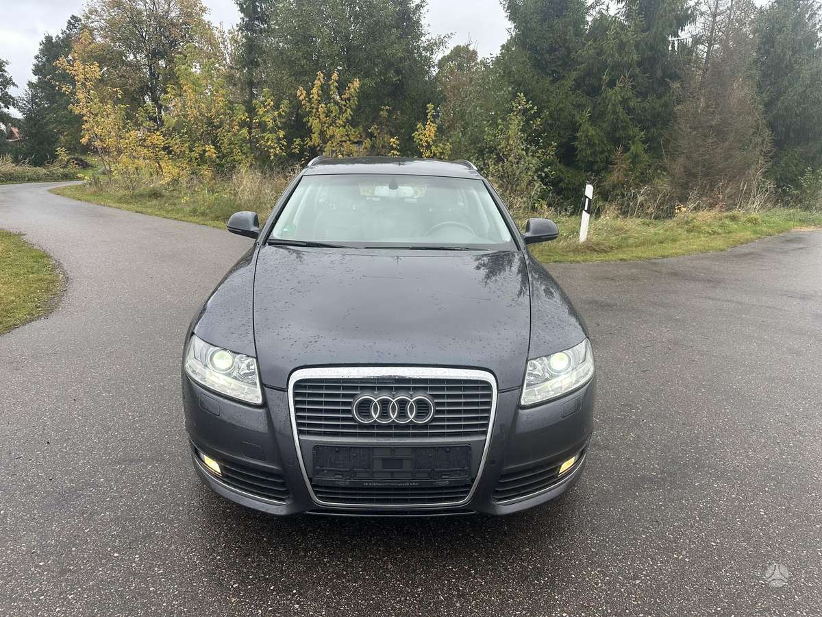 Audi A6 2011 — вигляд ззаду