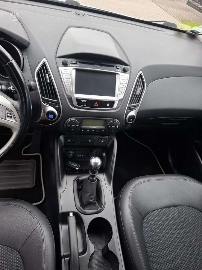 Hyundai ix35 2013 — photo 12