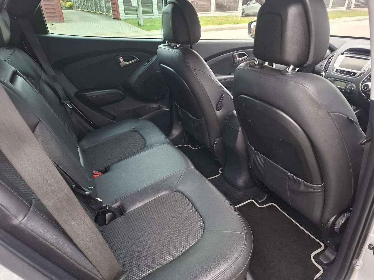 Hyundai ix35 2013 — photo 13