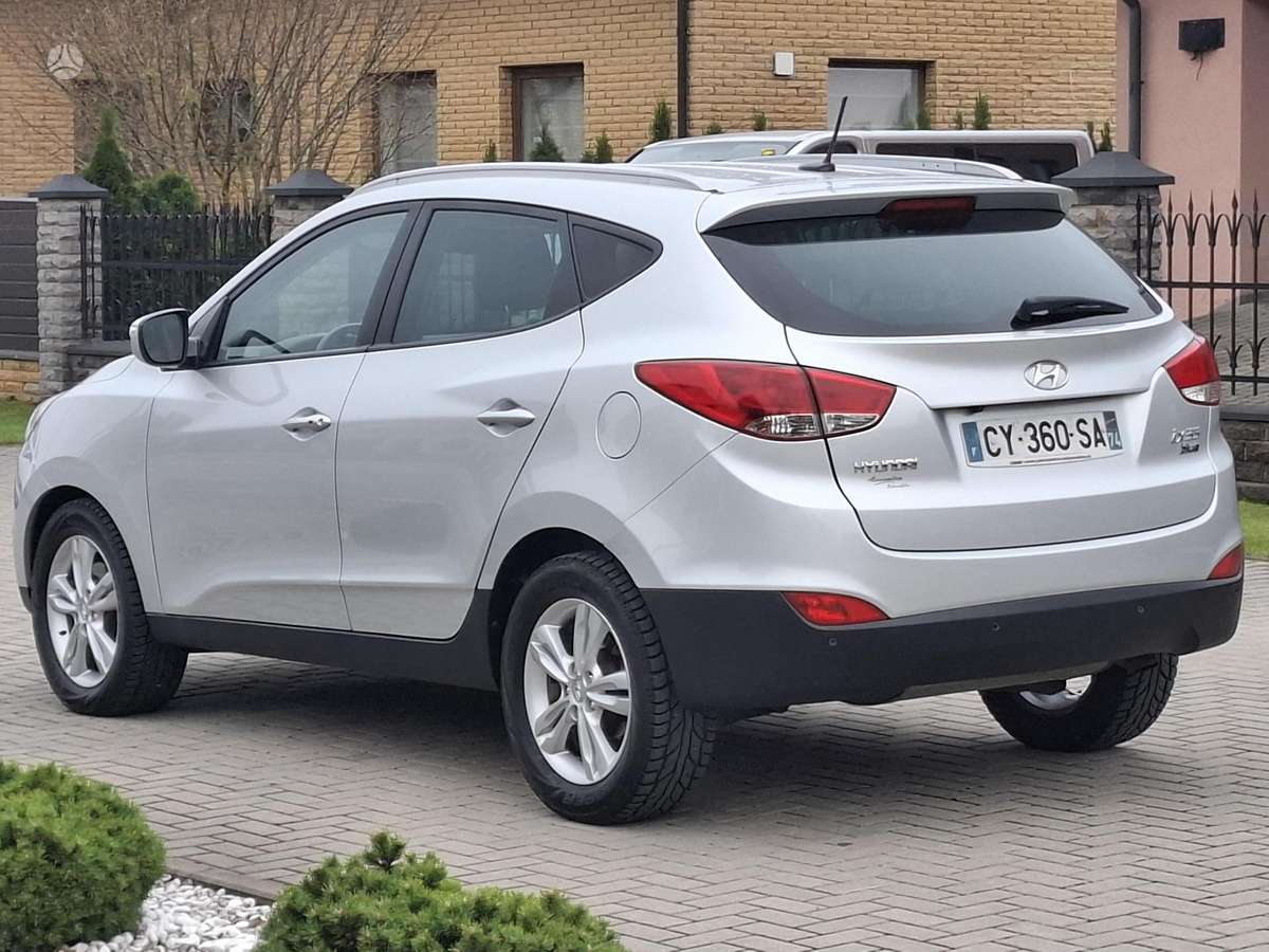 Hyundai ix35 2013 — interior