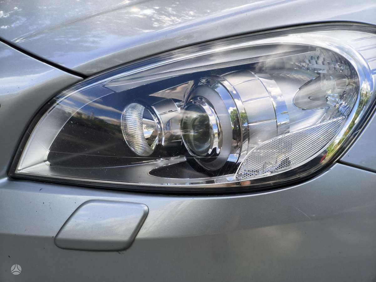 Volvo V60 2013 — photo 20