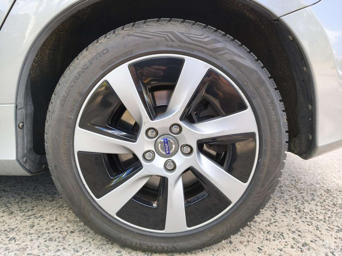 Volvo V60 2013 — photo 22