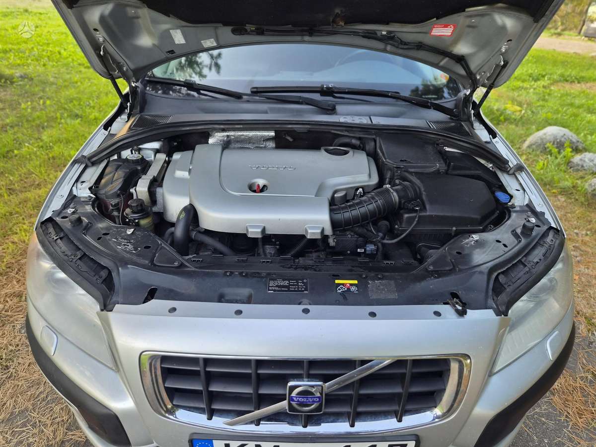 Volvo XC70 2009 — photo 10