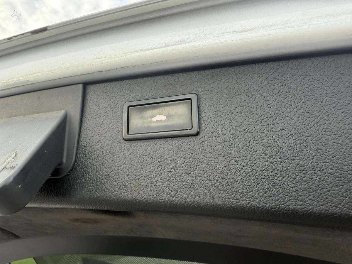 Audi A6 2009 — photo 12