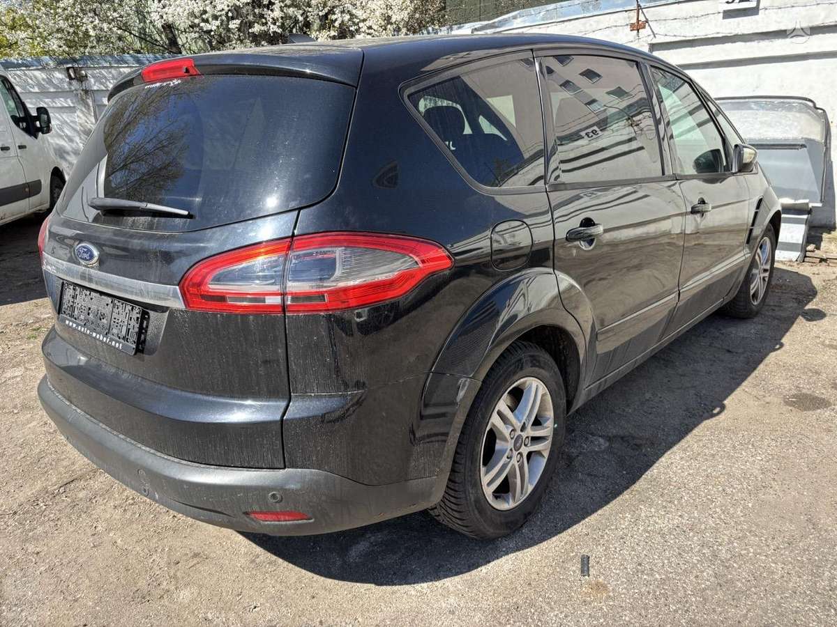 Ford S-MAX 2014 — interior