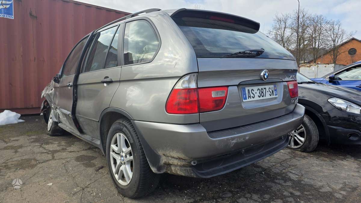 BMW X5 2006 — engine 3000 cm³, 218 HP (160kW)