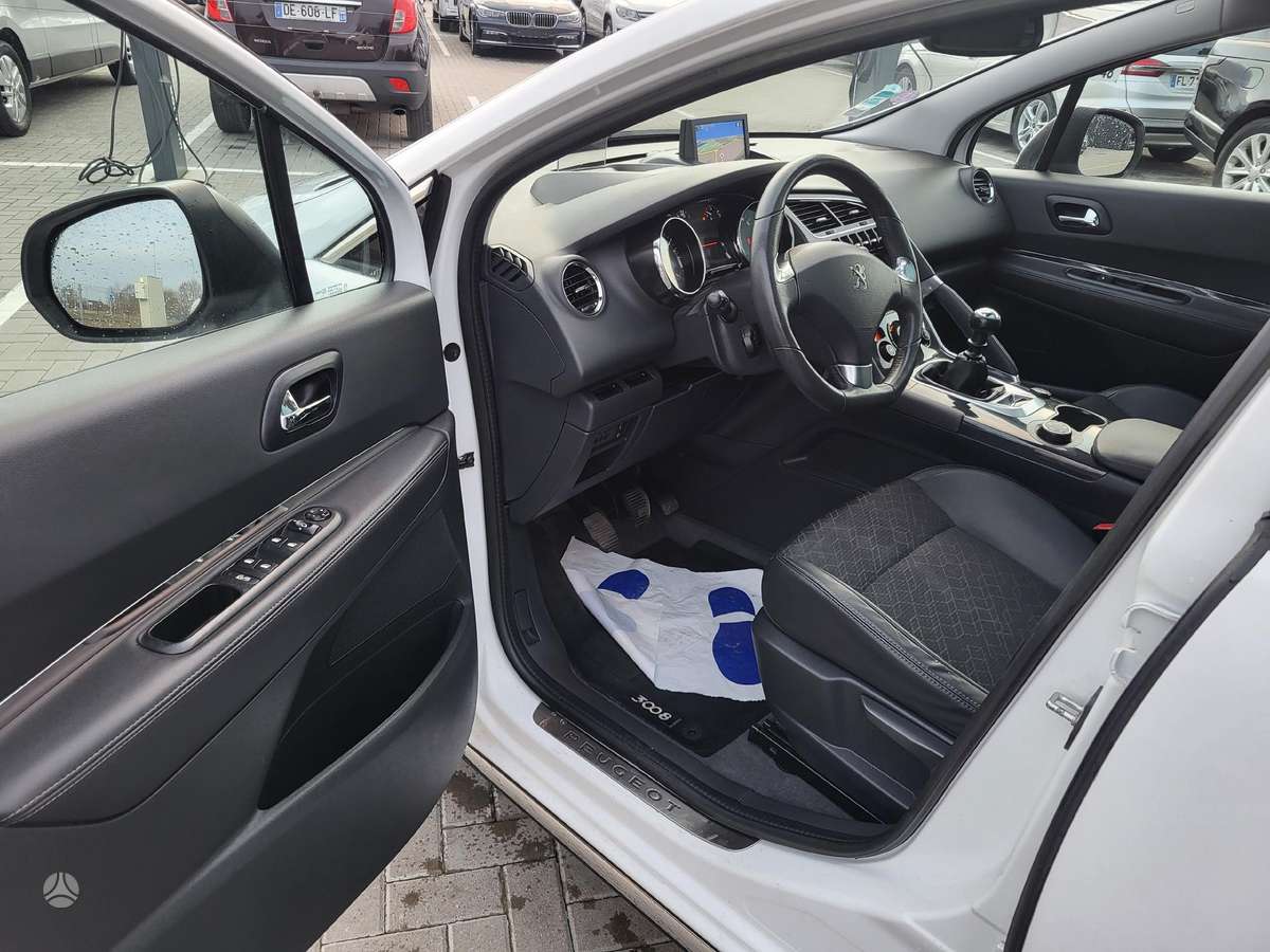 Peugeot 3008 2014 — photo 15