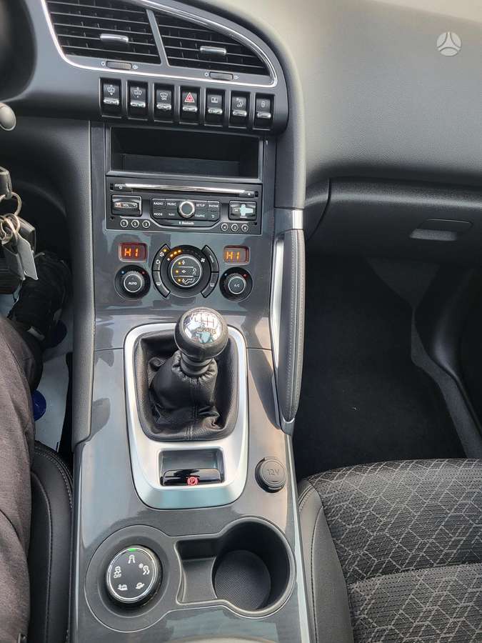 Peugeot 3008 2014 — photo 16