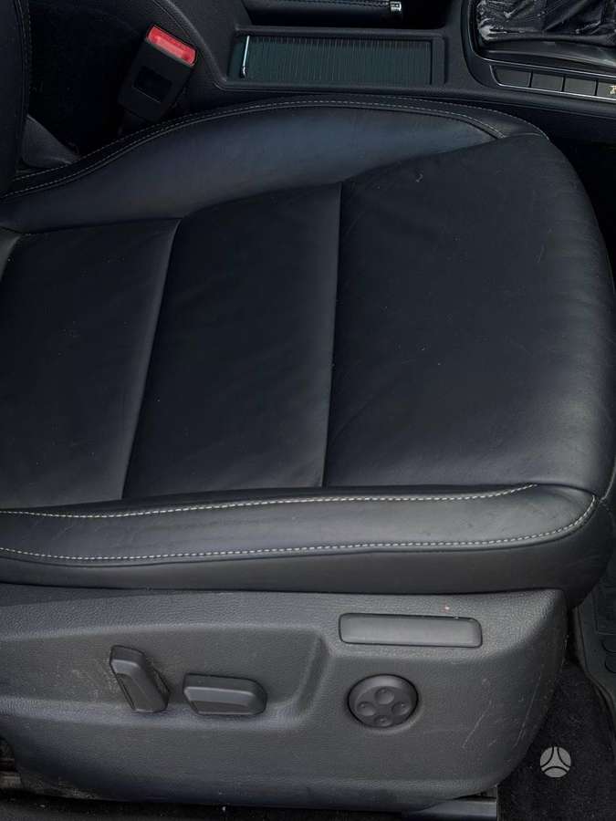 Skoda Superb 2010 — photo 20
