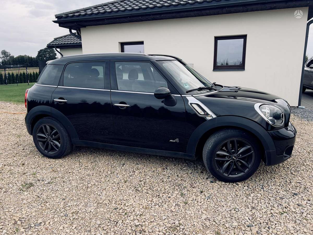 Mini Countryman 2013 — двигун 1598 cm³, 184 HP (135kW)
