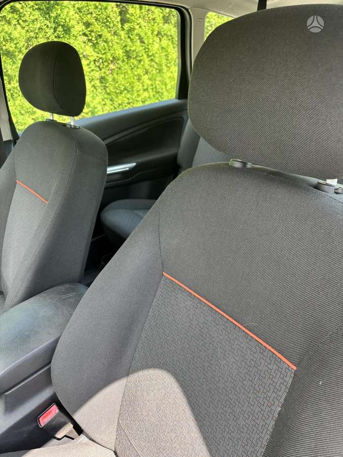 Ford S-MAX 2009 — photo 13
