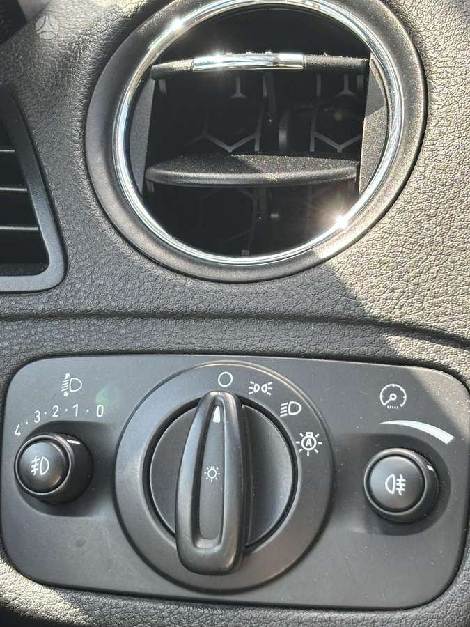 Ford S-MAX 2009 — photo 15
