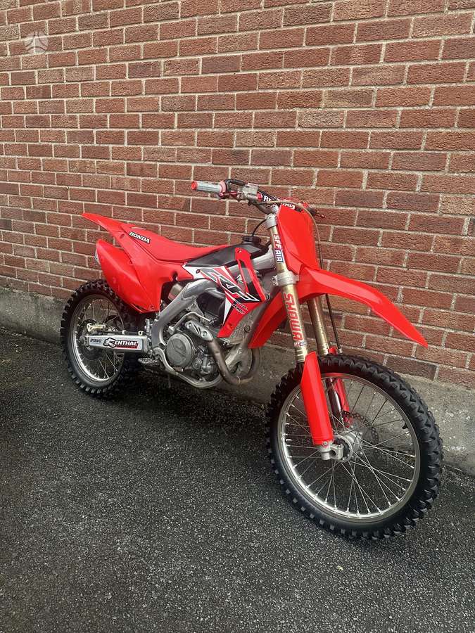Honda CRF 2014 — interior