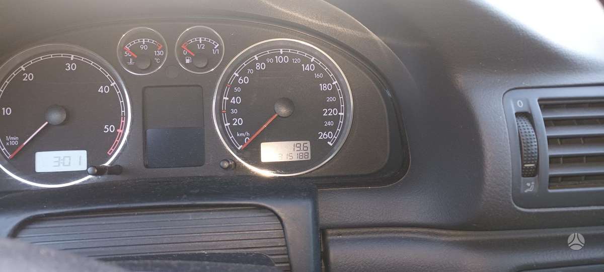 Volkswagen Passat 2005 — photo 12