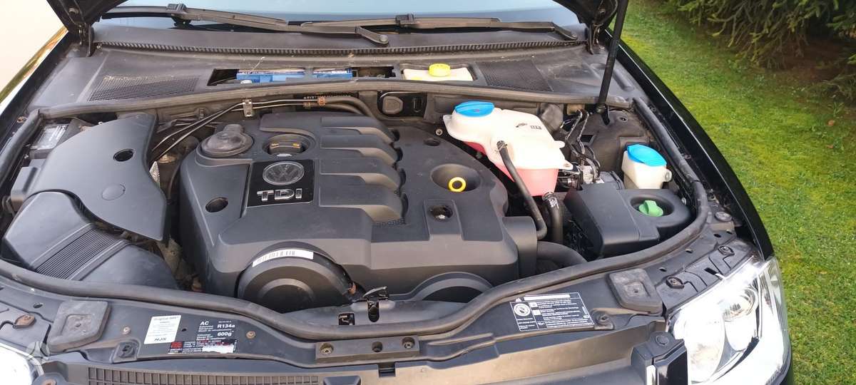 Volkswagen Passat 2005 — photo 7