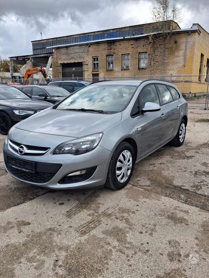 Opel Astra 2015 — photo 8