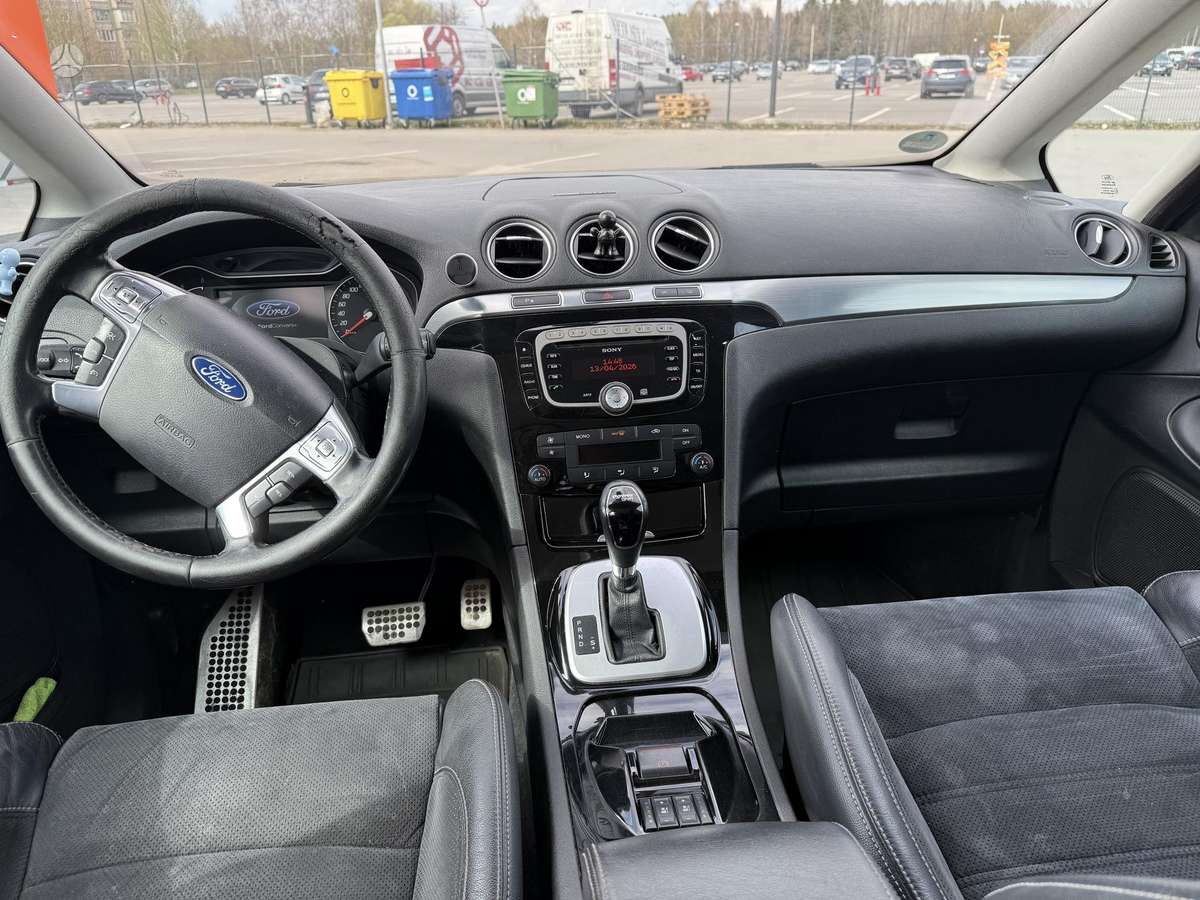 Ford S-MAX 2010 — photo 10