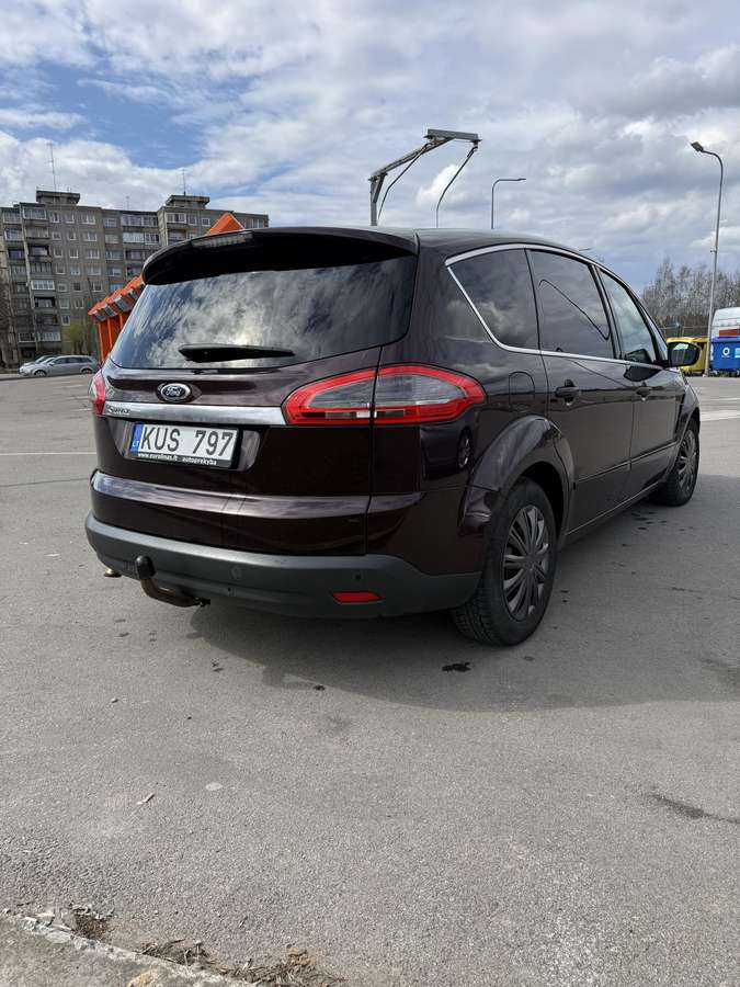 Ford S-MAX 2010 — photo 6