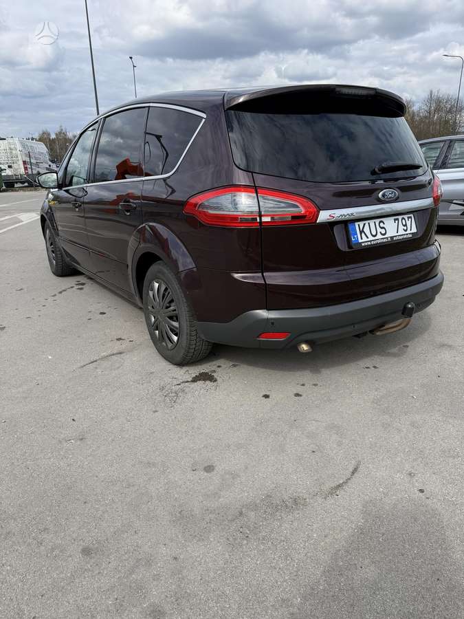 Ford S-MAX 2010 — photo 7
