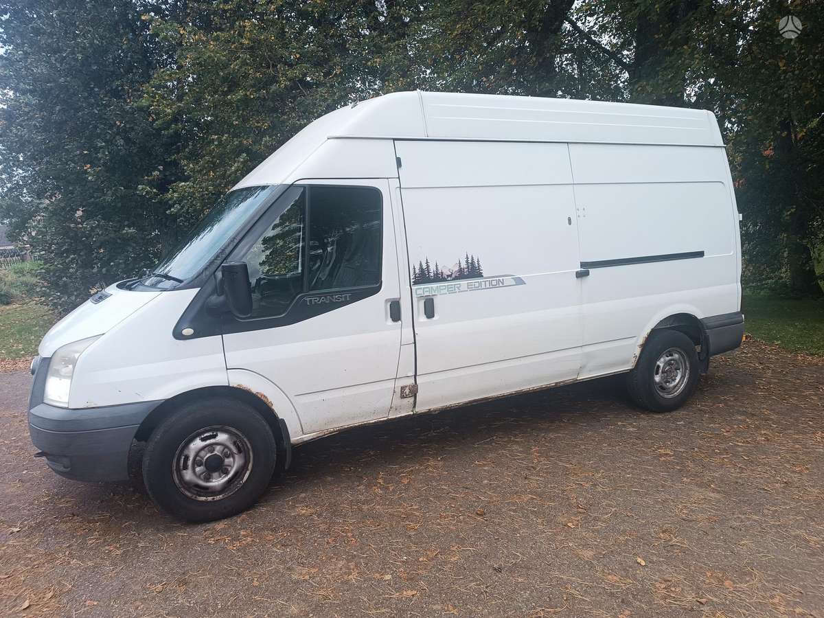 Ford Transit 2012 — interior