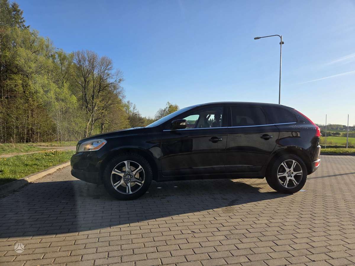 Volvo XC60 2013 — авто для ЗСУ з Європи