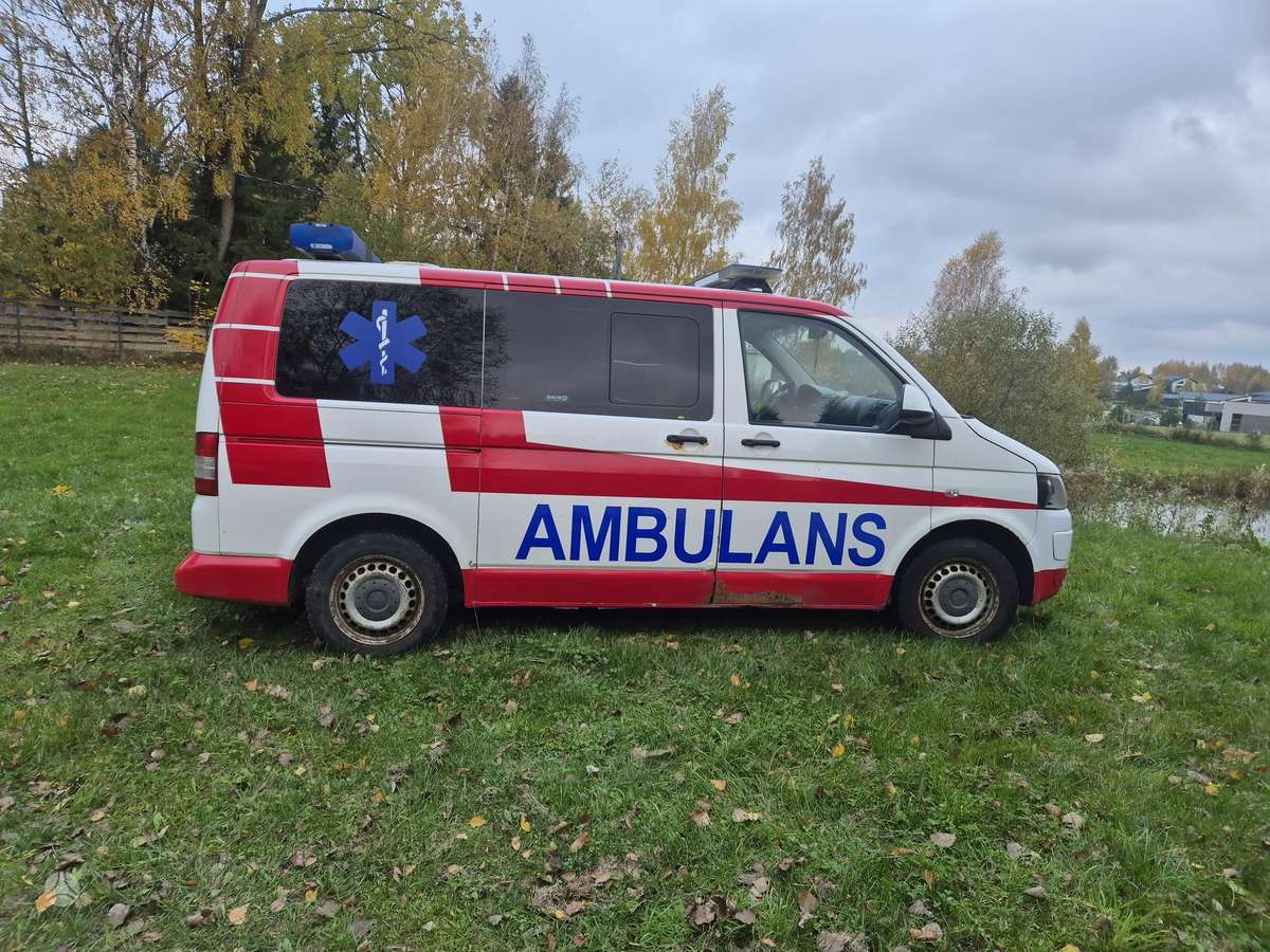 Volkswagen Transporter 2011 — engine 1998 cm³, 140 HP (103kW)