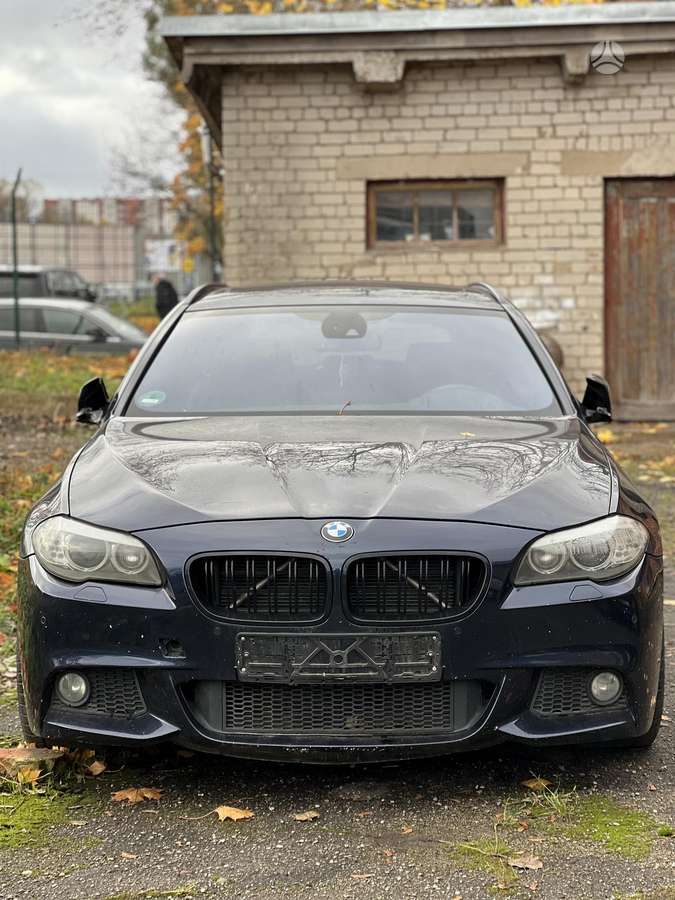 BMW 535 2010 — photo 11