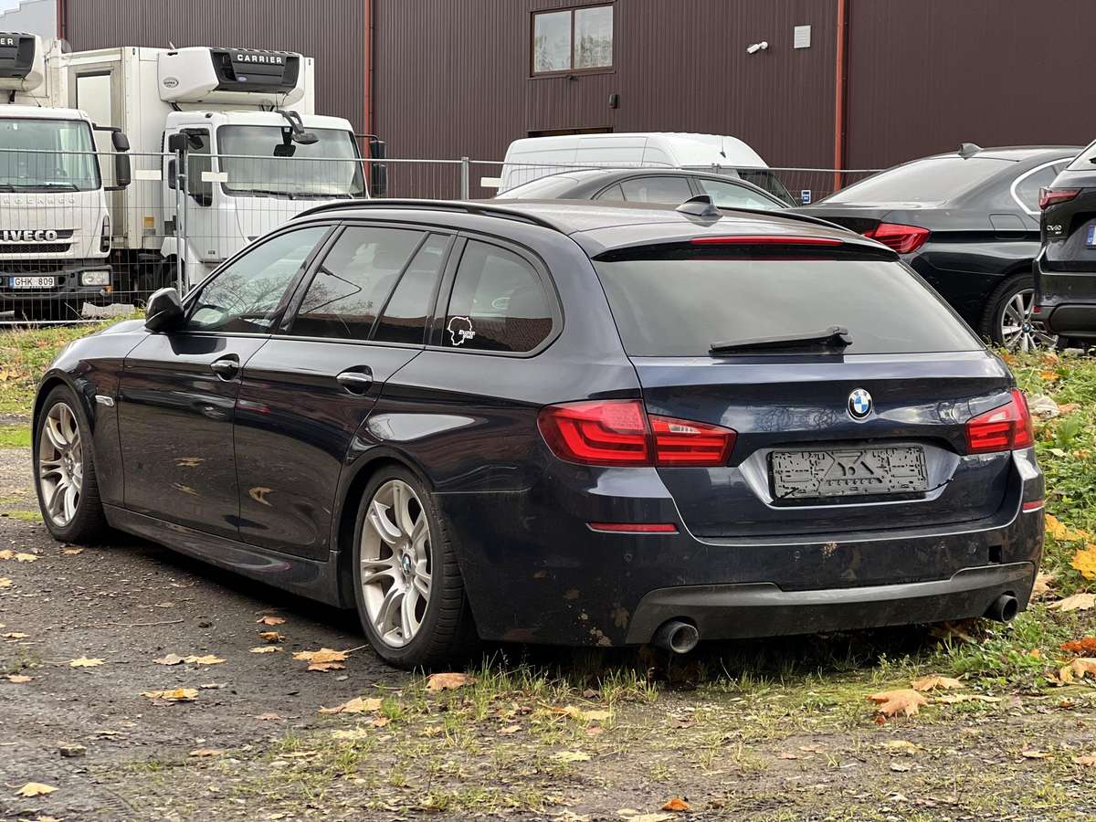 BMW 535 2010 — engine 2993 cm³, 299 HP (220kW)