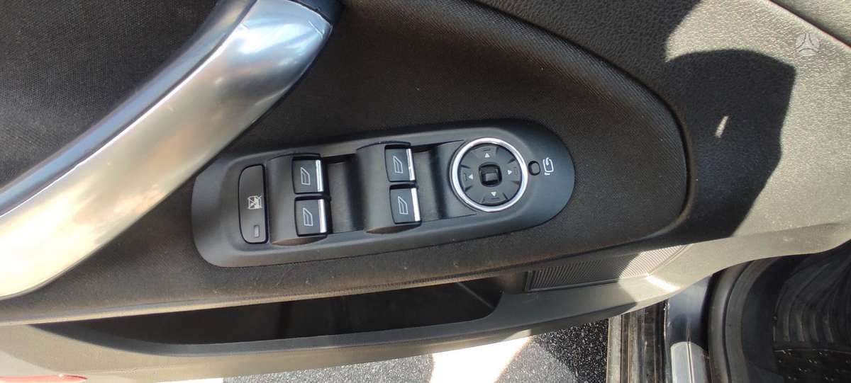 Ford Mondeo 2008 — photo 18