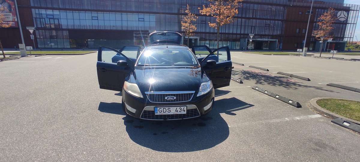 Ford Mondeo 2008 — rear view