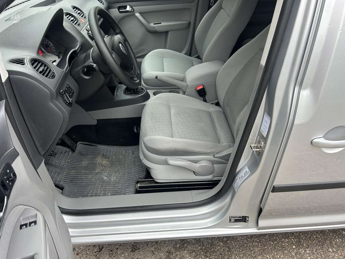 Volkswagen Caddy 2010 — photo 15